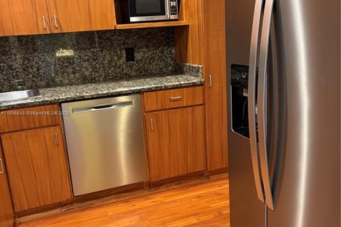 Apartamento en alquiler en Fort Lauderdale, Florida, 1 dormitorio, 71.53 m2 № 1948342 - foto 5