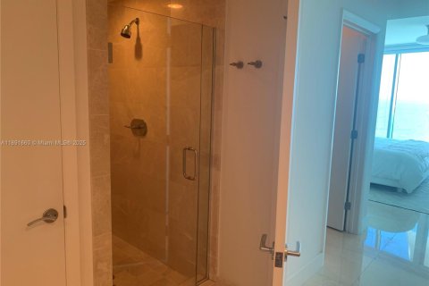 Condo in Sunny Isles Beach, Florida, 1 bedroom  № 1944131 - photo 13