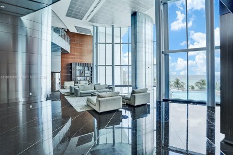 Condo in Sunny Isles Beach, Florida, 1 bedroom  № 1944131 - photo 20