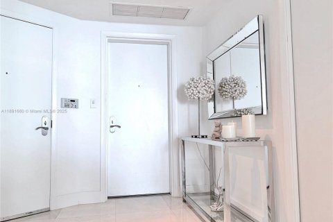 Condo in Sunny Isles Beach, Florida, 1 bedroom  № 1944131 - photo 6