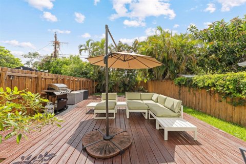 Townhouse in Fort Lauderdale, Florida 3 bedrooms, 167.5 sq.m. № 2338732 - photo 7