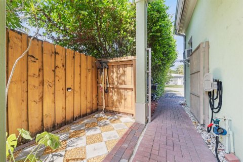Townhouse in Fort Lauderdale, Florida 3 bedrooms, 167.5 sq.m. № 2338732 - photo 29