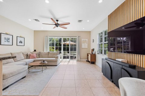 Townhouse in Fort Lauderdale, Florida 3 bedrooms, 167.5 sq.m. № 2338732 - photo 25