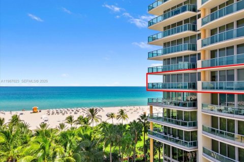 Condominio en alquiler en Miami Beach, Florida, 3 dormitorios, 209.03 m2 № 2051778 - foto 28
