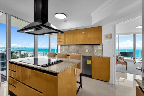 Condominio en alquiler en Miami Beach, Florida, 3 dormitorios, 209.03 m2 № 2051778 - foto 7