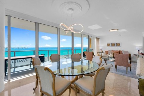 Condominio en alquiler en Miami Beach, Florida, 3 dormitorios, 209.03 m2 № 2051778 - foto 2