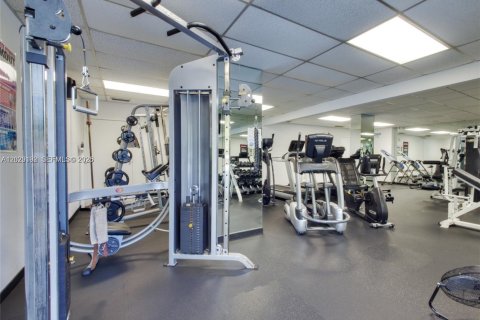 Снять в аренду кондоминиум в Форт-Лодердейл, Флорида 2 спальни, 111.48м2, № 2077587 - фото 24