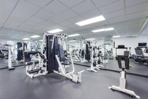 Снять в аренду кондоминиум в Форт-Лодердейл, Флорида 2 спальни, 111.48м2, № 2077587 - фото 25