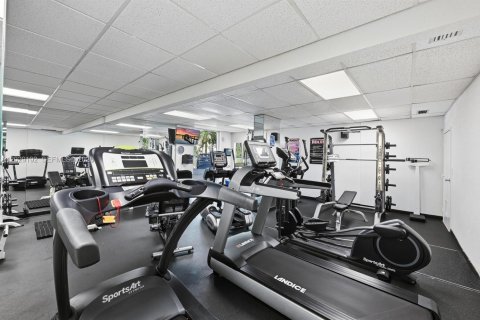 Снять в аренду кондоминиум в Форт-Лодердейл, Флорида 2 спальни, 111.48м2, № 2077587 - фото 26