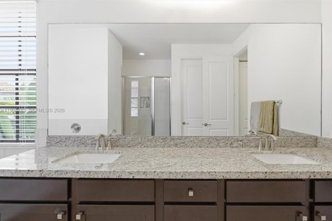 Townhouse in Pembroke Pines, Florida 3 bedrooms, 193.05 sq.m. № 2062956 - photo 19