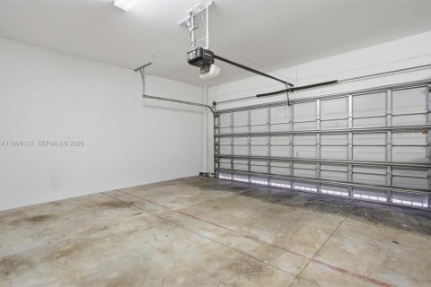 Townhouse in Pembroke Pines, Florida 3 bedrooms, 193.05 sq.m. № 2062956 - photo 29