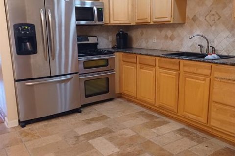 Casa en venta en Zephyrhills, Florida, 3 dormitorios, 138.61 m2 № 1900043 - foto 3