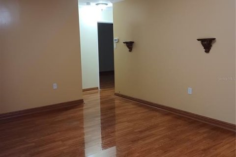 Casa en venta en Zephyrhills, Florida, 3 dormitorios, 138.61 m2 № 1900043 - foto 7