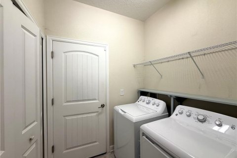 Villa ou maison à louer à Davenport, Floride: 2 chambres, 129.51 m2 № 2428899 - photo 13