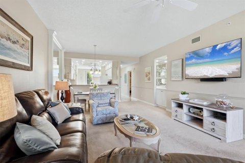 Condo in Sarasota, Florida, 2 bedrooms № 2383496 - photo 23