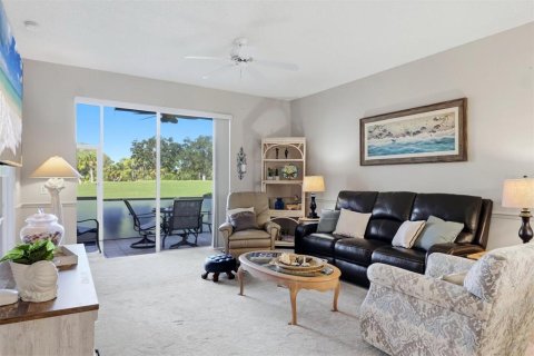 Condo in Sarasota, Florida, 2 bedrooms № 2383496 - photo 12