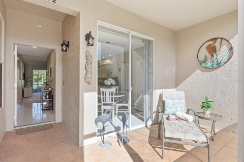 Condo in Sarasota, Florida, 2 bedrooms № 2383496 - photo 6