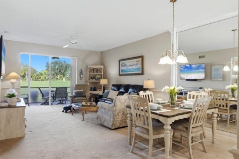 Condo in Sarasota, Florida, 2 bedrooms № 2383496 - photo 8