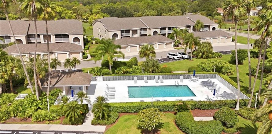 Condo in Sarasota, Florida, 2 bedrooms № 2383496