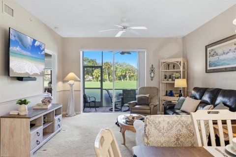 Condo in Sarasota, Florida, 2 bedrooms № 2383496 - photo 9