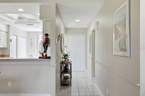 Condo in Sarasota, Florida, 2 bedrooms № 2383496 - photo 7