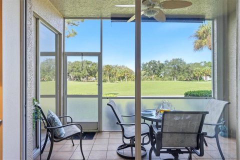 Condo in Sarasota, Florida, 2 bedrooms № 2383496 - photo 14