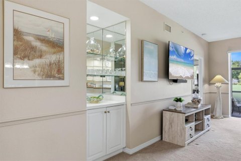 Condo in Sarasota, Florida, 2 bedrooms № 2383496 - photo 11