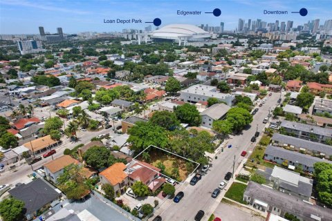 Terreno en venta en Miami, Florida № 1936316 - foto 5