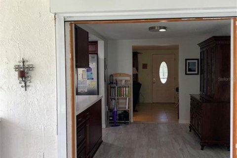 Casa en venta en New Port Richey, Florida, 3 dormitorios, 138.61 m2 № 2118162 - foto 19