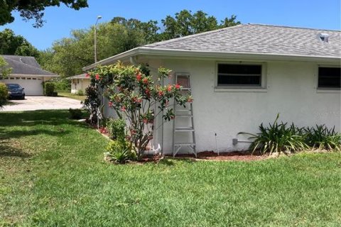 Casa en venta en New Port Richey, Florida, 3 dormitorios, 138.61 m2 № 2118162 - foto 4