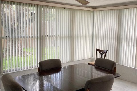Casa en venta en New Port Richey, Florida, 3 dormitorios, 138.61 m2 № 2118162 - foto 18