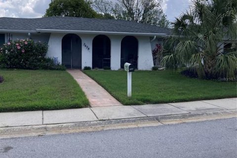 Casa en venta en New Port Richey, Florida, 3 dormitorios, 138.61 m2 № 2118162 - foto 2