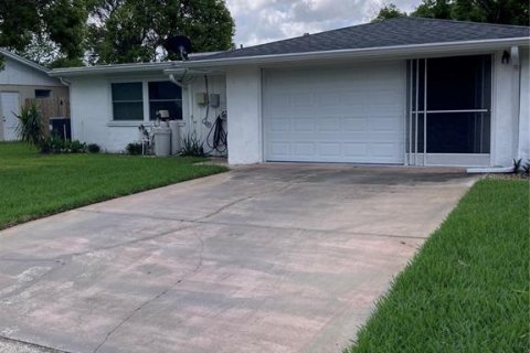 Casa en venta en New Port Richey, Florida, 3 dormitorios, 138.61 m2 № 2118162 - foto 5
