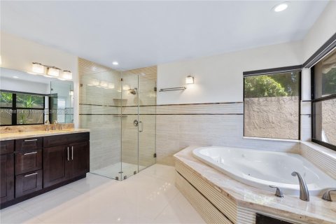 Villa ou maison à louer à Cutler Bay, Floride: 4 chambres, 240.06 m2 № 1945635 - photo 15