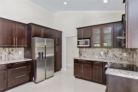 Villa ou maison à louer à Cutler Bay, Floride: 4 chambres, 240.06 m2 № 1945635 - photo 22
