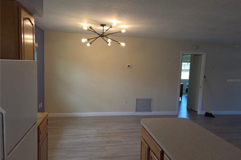House in Bradenton, Florida 2 bedrooms, 96.99 sq.m. № 1901263 - photo 8