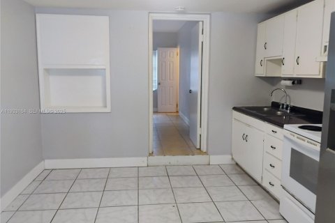 Apartamento en alquiler en Dania Beach, Florida, 1 dormitorio, 37.16 m2 № 1991033 - foto 5