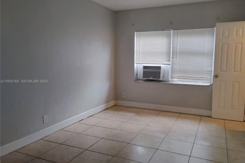 Apartamento en alquiler en Dania Beach, Florida, 1 dormitorio, 37.16 m2 № 1991033 - foto 8