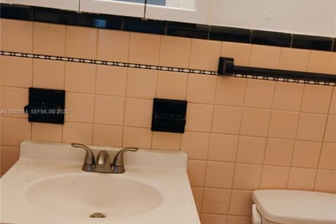 Apartamento en alquiler en Dania Beach, Florida, 1 dormitorio, 37.16 m2 № 1991033 - foto 13