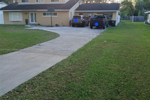 House in Lakeland, Florida 5 bedrooms № 1875261 - photo 2