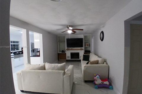 House in Lakeland, Florida 5 bedrooms № 1875261 - photo 14