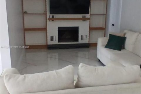 House in Lakeland, Florida 5 bedrooms № 1875261 - photo 23