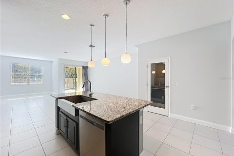 Touwnhouse à vendre à Orlando, Floride: 3 chambres, 172.98 m2 № 2091564 - photo 10