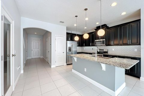 Touwnhouse à vendre à Orlando, Floride: 3 chambres, 172.98 m2 № 2091564 - photo 13