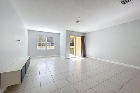 Touwnhouse à vendre à Orlando, Floride: 3 chambres, 172.98 m2 № 2091564 - photo 14