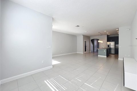 Touwnhouse à vendre à Orlando, Floride: 3 chambres, 172.98 m2 № 2091564 - photo 16