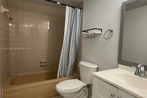 Купить кондоминиум в Маргит, Флорида 2 спальни, 92.9м2, № 2091092 - фото 10
