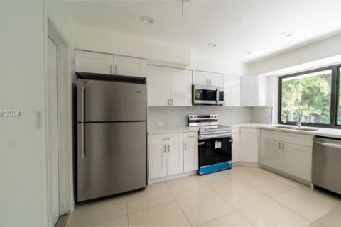 Купить виллу или дом в Майами, Флорида 4 спальни, 162.67м2, № 2006843 - фото 6