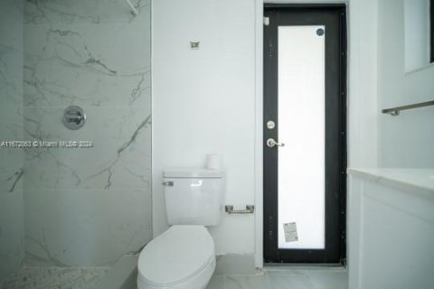 Купить виллу или дом в Майами, Флорида 4 спальни, 162.67м2, № 2006843 - фото 14
