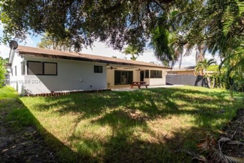 Купить виллу или дом в Майами, Флорида 4 спальни, 162.67м2, № 2006843 - фото 20